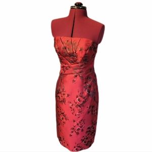 White House Black Market Strapless Red Rose  Jacquard Floral Cocktail Dress sz 6